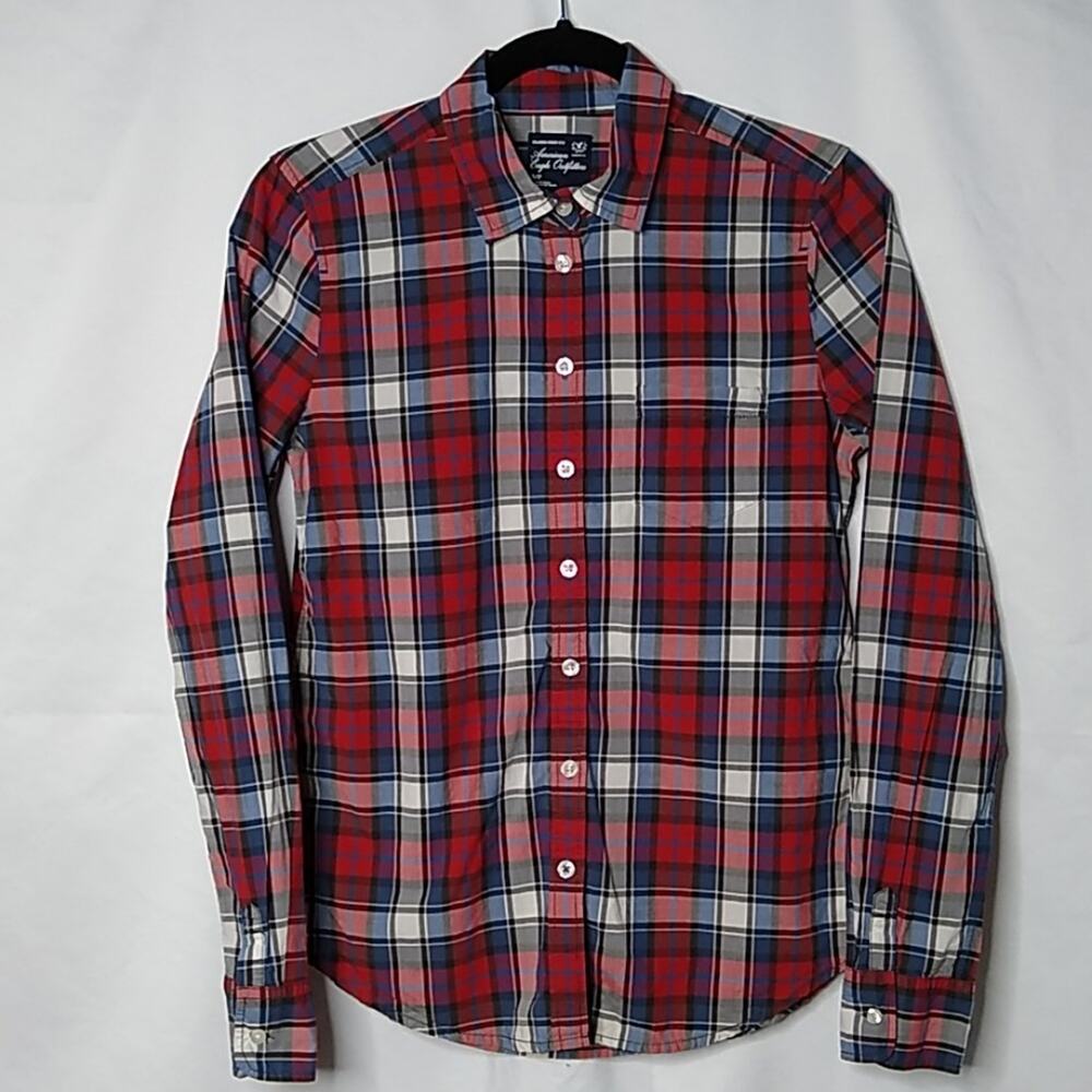 AEO Women's Classic Prep Fit Plaid Button Down Sm